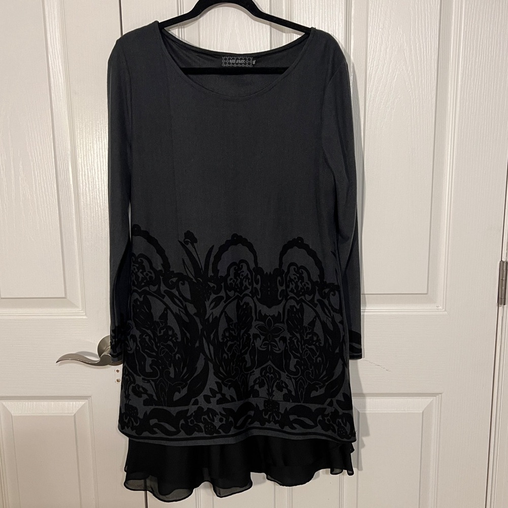 Ice Silk Dark Gray Dress w/ Black Chiffon Hem & Design (1XL)